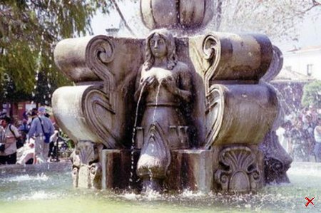 Необычные и эротические фонтаны